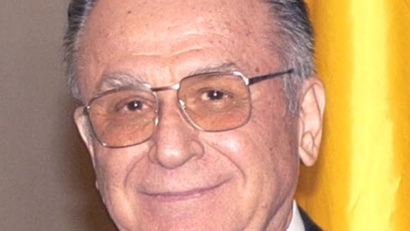 Ion Iliescu trimis în judecată sub aspectul săvârșirii de infracțiuni contra umanității