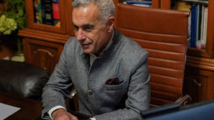 Călin Georgescu dus la DIICOT pentru audieri după ce a fost ridicat din trafic