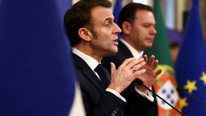 Trump/Zelenski: Există un ‘agresor’ rus, ‘trebuie să-i respectăm pe cei care luptă de la început’ (Macron)