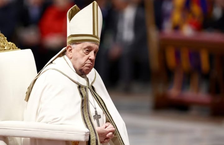 Papa a suferit luni o nouă criză respiratorie