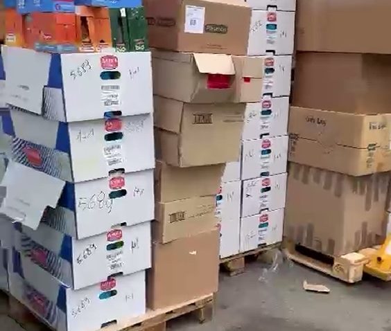 CONSTANȚA: Un magazin dintr-un centru comercial, închis temporar de comisarii CJPC