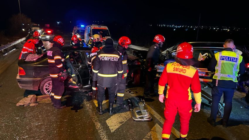 Accident grav lângă Ovidiu. O persoană a fost încarcerată