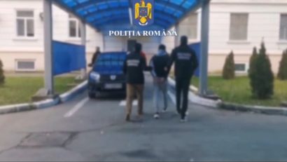 CONSTANȚA: Un bărbat de 29 de ani, reținut de polițiști, fiind bănuit de tâlhărie calificată