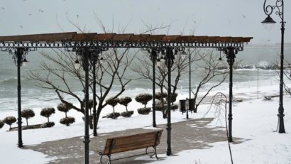 Valul de ninsori, urmat de vreme geroasă în Dobrogea