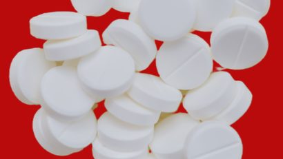 Paracetamol Challenge – o nouă provocare periculoasă în rândul tinerilor pe TikTok
