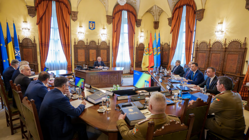 CSAT: Ca stat riveran la Marea Neagră, România urmărește cu maximă atenție toate discuțiile legate de armistițiu, monitorizarea acestuia și asigurarea siguranței navigației în zonă