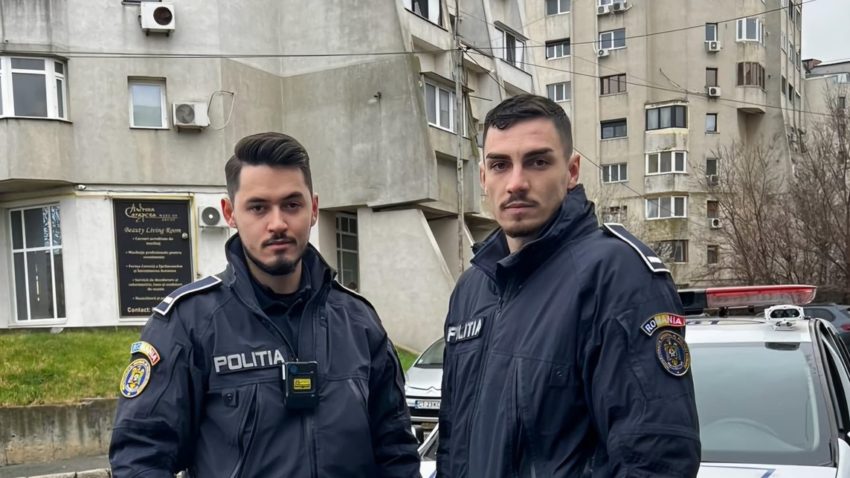Un bărbat care amenința că se sinucide în Portul Tomis, salvat de doi polițiști de la Secția 1