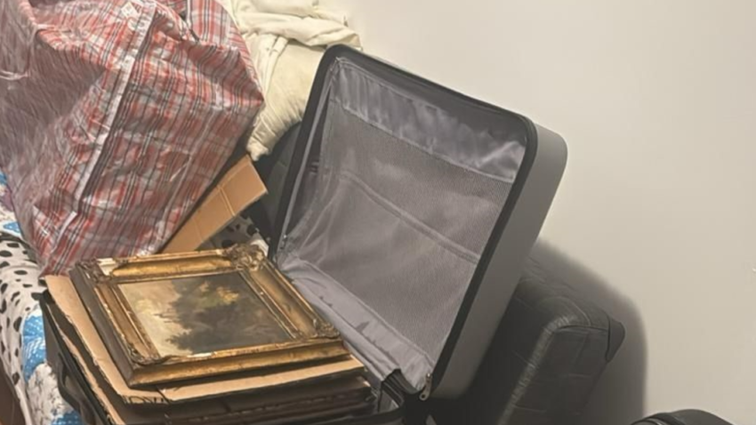 CONSTANȚA: Percheziții în cartierul Henri Coandă, în cazul unui furt de tablouri din Italia
