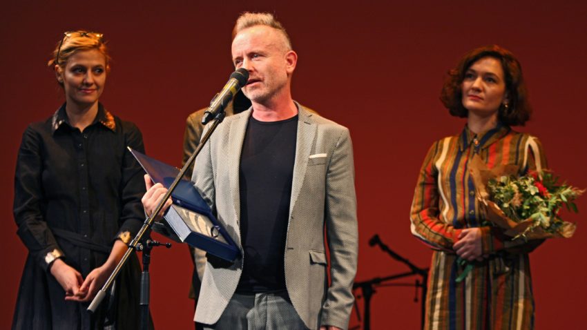 După succesul cu „Seaside Stories”, regizorul Radu Afrim aduce un nou spectacol pe scena Teatrului de Stat Constanța