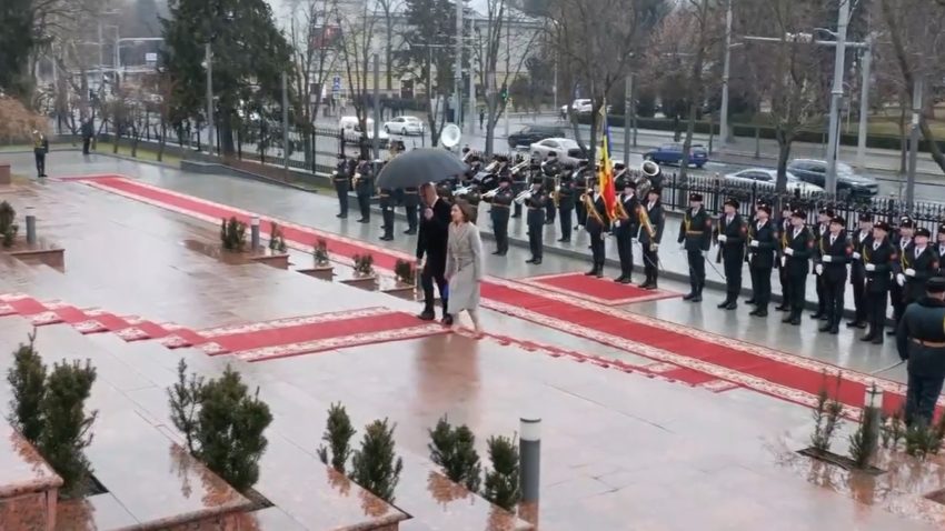 Ilie Bolojan, primit la Chișinău de președintele Republicii Moldova, Maia Sandu