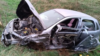 SIBIOARA: Accident grav între un TIR și un autoturism, cu o victimă încarcerată