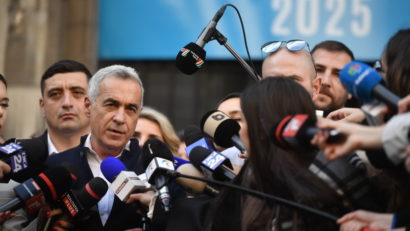 Prezidențiale 2025: Candidatura lui Călin Georgescu, contestată. Judecătorii CCR se reunesc în ședință