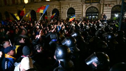 Val de violențe la protestul din fața sediului BEC din Capitală