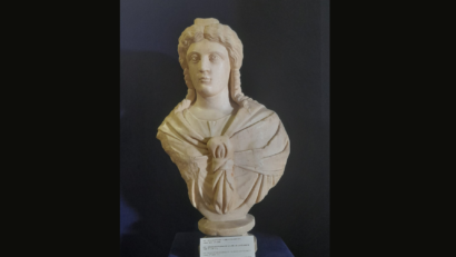 AUDIO | Bustul din marmură albă al zeiței Isis, parte a Tezaurului de sculpturi la Tomis, la „Piesa de patrimoniu”