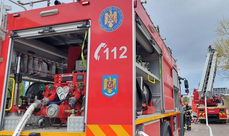 CONSTANȚA: A luat foc un apartament de pe strada Cișmelei