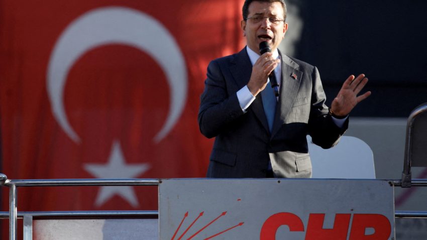 TURCIA: Primarul din Istanbul, încarcerat pentru „corupție”