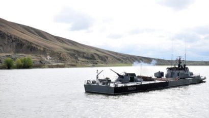 TULCEA: Trageri cu muniție reală executate de navele militare fluviale în cadrul SEA SHIELD 25