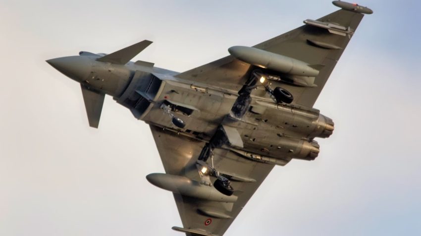 ATENȚIE!: Zboruri supersonice ale aeronavelor române, germane și ale SUA