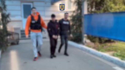 Un bărbat de 20 de ani, reținut de polițiștii constănțeni. Este bănuit de furt calificat, după ce ar fi sustras un ceas electronic dintr-un mall
