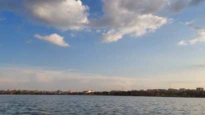 Vreme caldă în Dobrogea, cu cel mult 30 de grade Celsius în aer