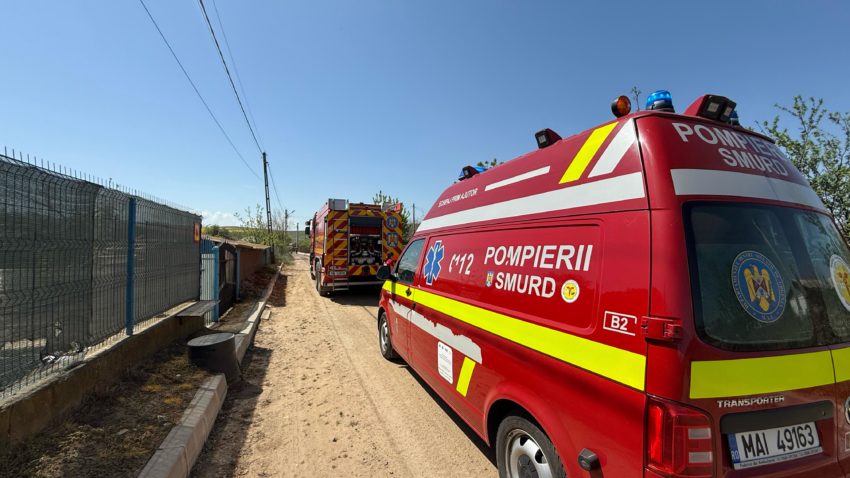 Județul TULCEA: O casă din localitatea Alba a fost cuprinsă de foc