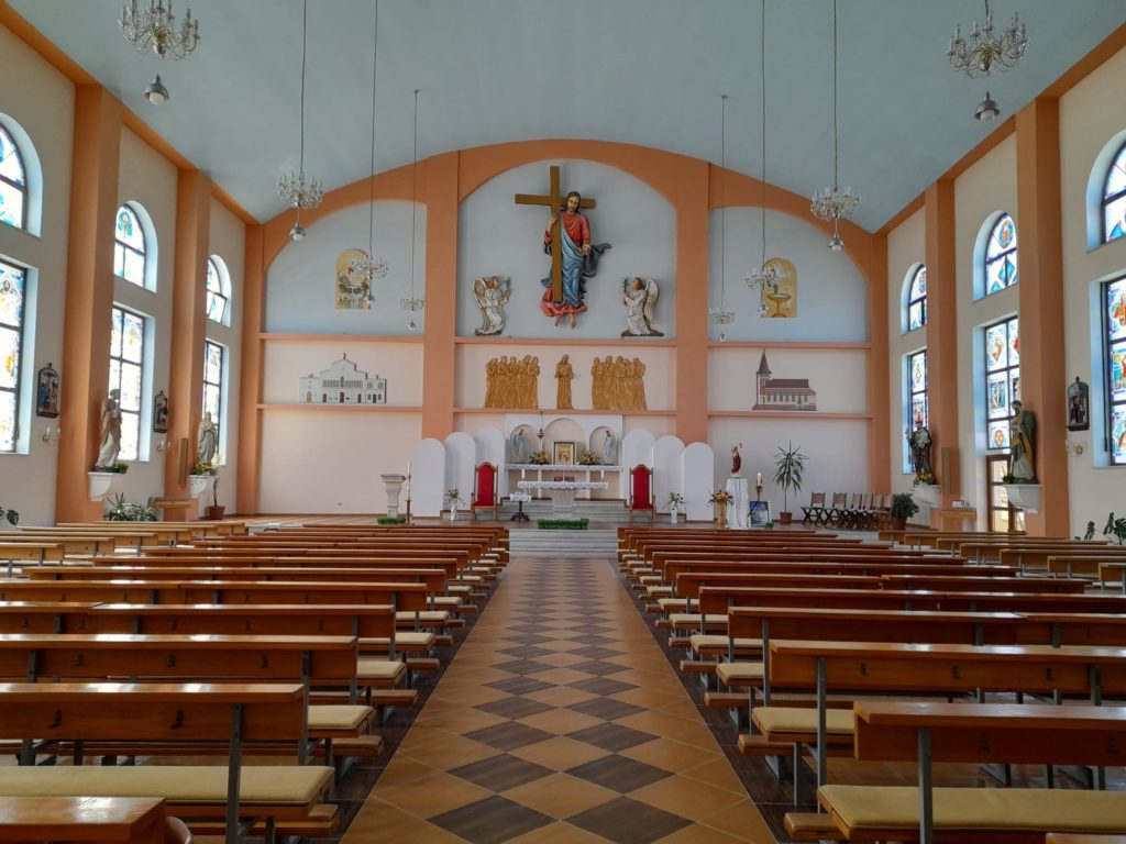 Biserica Romano - Catolica Sf. Pius din Pietrelcina Padre Pio – foto – Liliana Fustanela