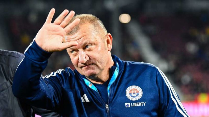Dorinel Munteanu nu mai este antrenorul echipei Sepsi Sf.Gheorghe
