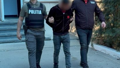 CONSTANȚA: Bărbat reținut pentru tâlhărie. Acesta ar fi sustras telefonul mobil al unui bătrân