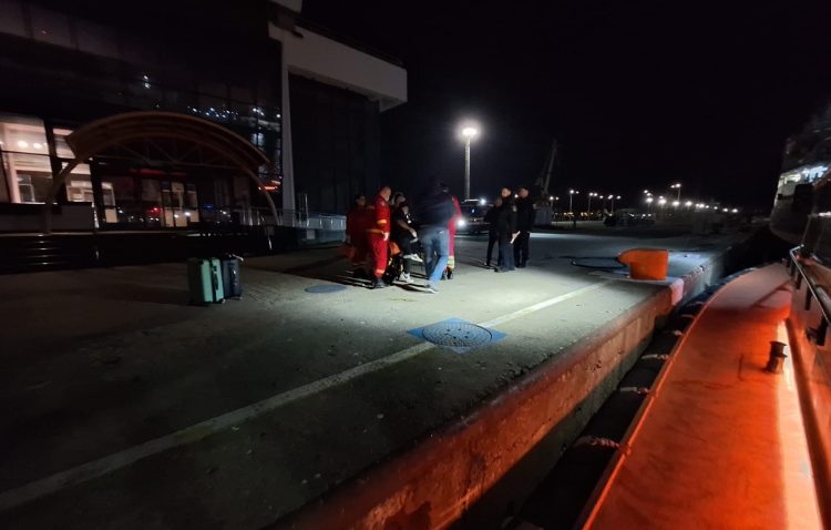 ”SAR ARTEMIS”, în misiune Medevac – marinar rănit, evacuat de urgență în Portul Constanța