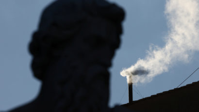 Conclav: Fum alb la Vatican, Habemus Papam!