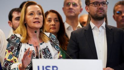 Conducerea USR, preluată interimar de Dominic Fritz, după demisia Elenei Lasconi