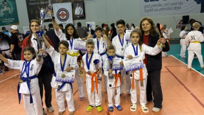 Medalii pentru tinerii sportivi de la Oyama Constanța