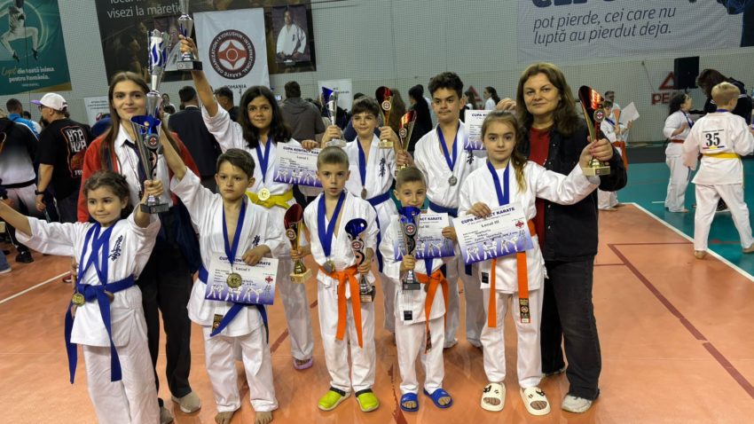 Medalii pentru tinerii sportivi de la Oyama Constanța