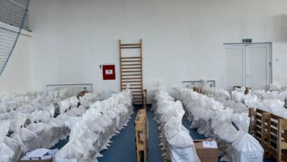 CONSTANȚA: Buletinele de vot sunt predate secțiilor de votare