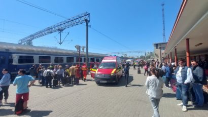 FOTO – VIDEO | Accident feroviar în Gara Constanța. 11 persoane au ajuns la spital