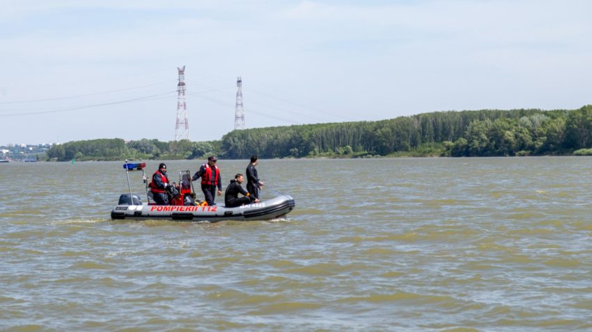 TULCEA: Tânărul căzut în Dunăre, la Smârdan, căutat în continuare