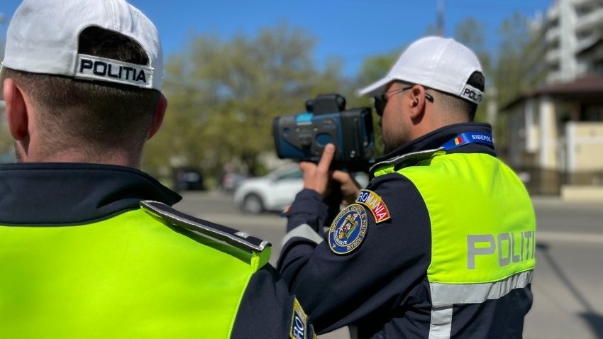 CONSTANȚA / TULCEA: Polițiștii au reținut 13 permise de conducere