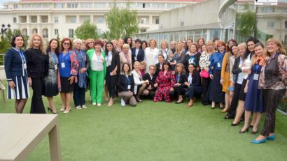 Opt Asociații ale Femeilor de Afaceri din România reunite într-o coaliție- C.A.F.A.- s-au întâlnit la Constanța, în conferința anuală organizată de această dată de Asociația Oportunități de Afaceri pentru Femei Constanța – ASOAF