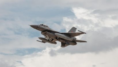 Încă două aeronave F-16 Fighting Falcon din Norvegia au sosit în România