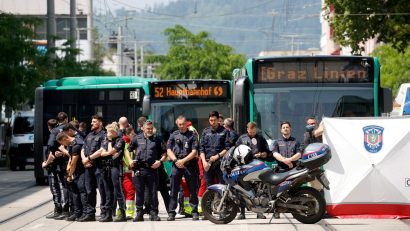 Doi cetățeni români – printre persoanele rănite în atacul armat din Graz