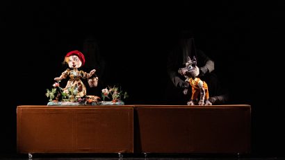 Spectacolul “Poveste cu…Scufița Roșie”, pe scena Teatrului pentru Copii și Tineret “Căluțul de Mare”