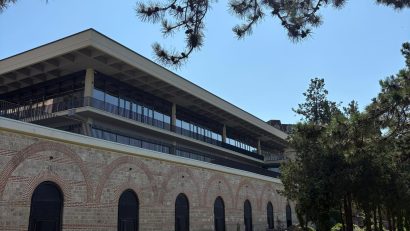 Expoziția foto-documentară în aer liber – „File de istorie tomitană: Edificiul roman cu mozaic”, în Piața Ovidiu