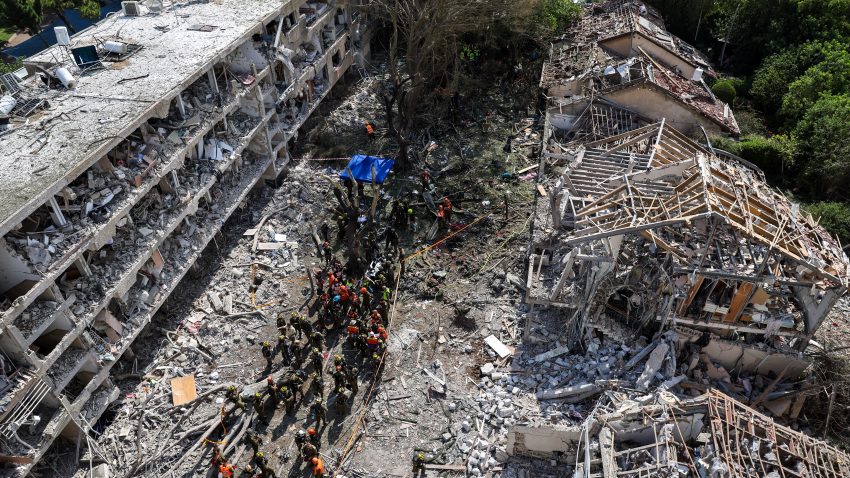 Noi tiruri de rachete lansate de Iran asupra Israelului