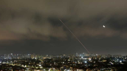 Armata israeliană a interceptat noi rachete lansate de Iran în timpul nopții