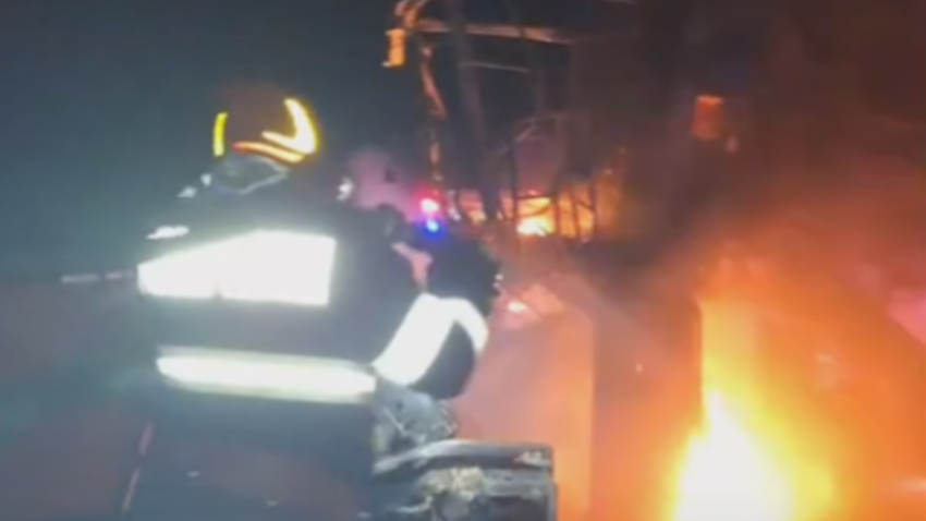 TULCEA: Utilaj agricol distrus de un incendiu