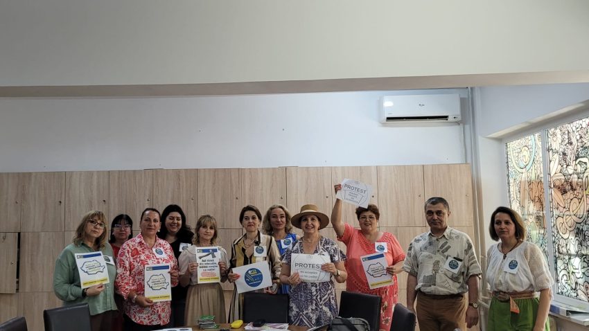 Mai mulți profesori din Constanța s-au alăturat grevei japoneze