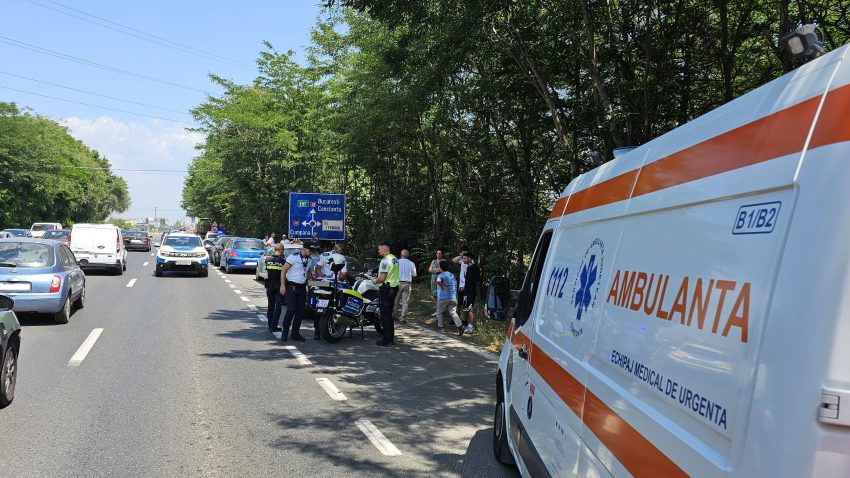 O femeie a fost rănită într-un accident rutier produs între Lazu și Constanța. Cinci mașini au fost implicate