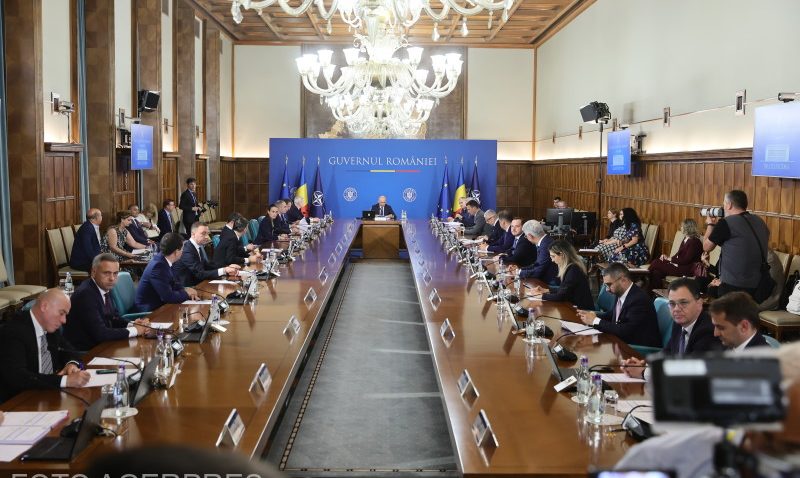 Guvernul își angajează răspunderea pe reforma administrației la pachet cu măsurile de relansare economică propuse de PSD (surse)