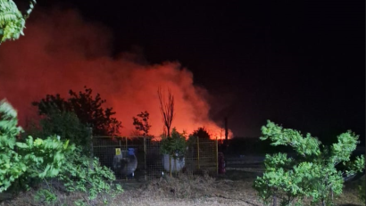 VIDEO: Incendiu lângă azil. Plan Roșu activat, 48 de persoane evacuate