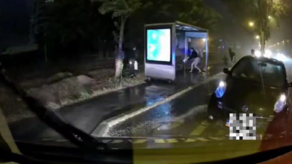 VIDEO: Intervenție a jandarmilor din Constanța în sprijinul unei persoane implicate într-un accident rutier